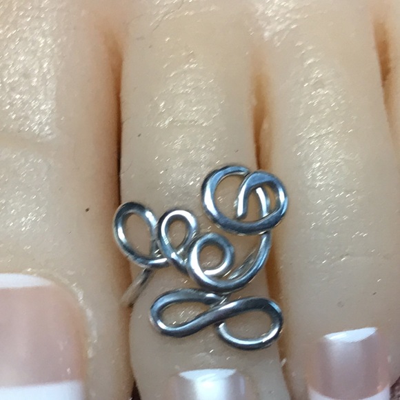 Sterling Silver Toe Ring- Adjustable Unique Hand Crafted Toe Ring- FS #37 - Picture 4 of 7